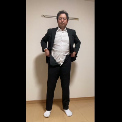 スーツ ずぼん入らない